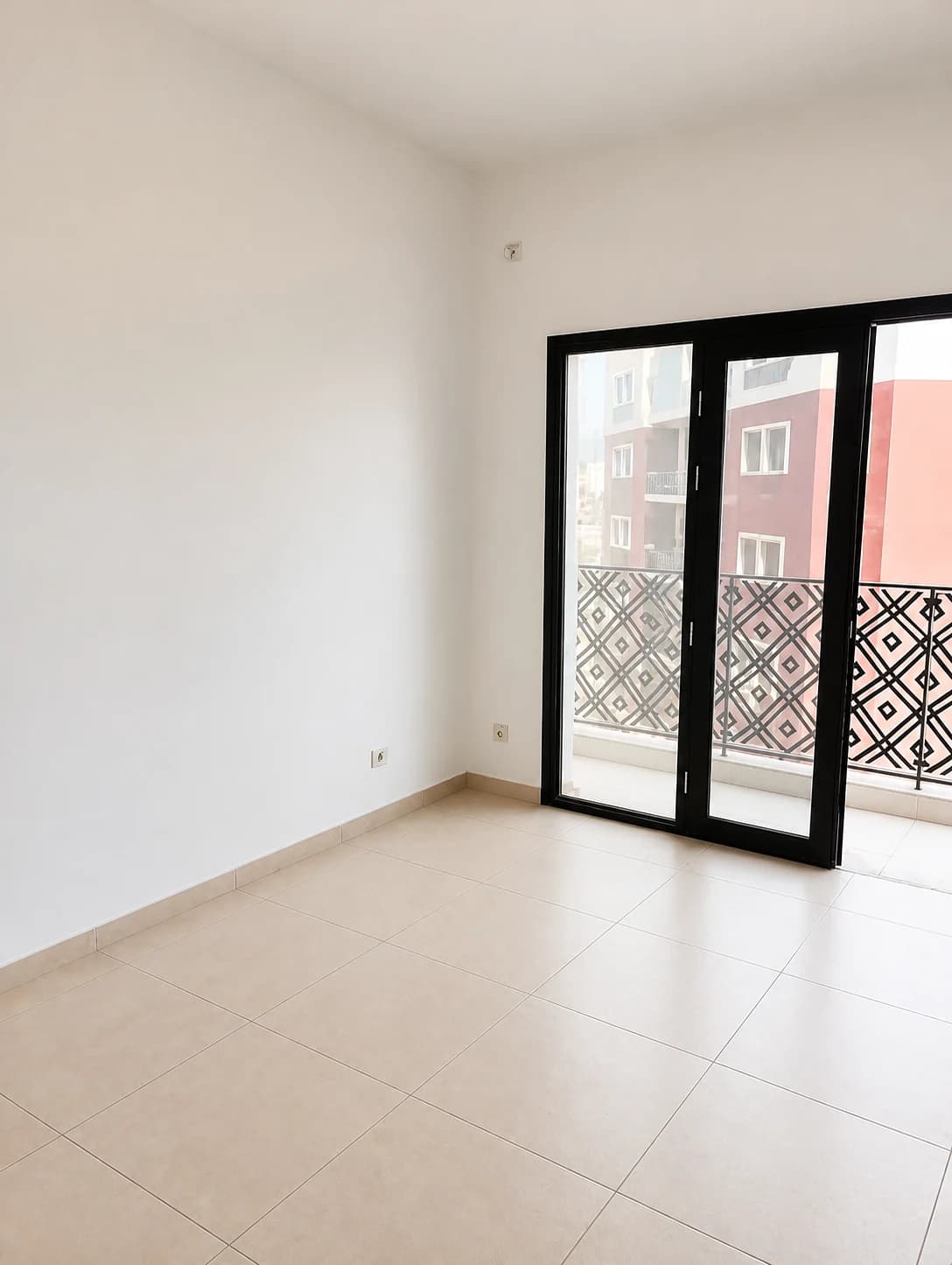 Chambre ouvrant sur son balcon